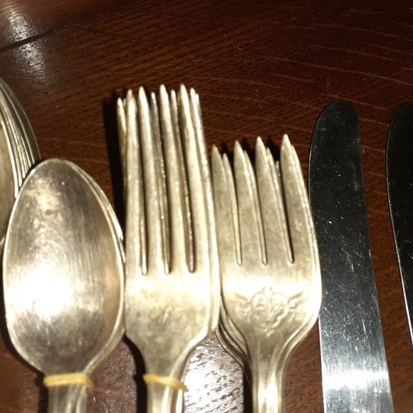 Silverware - Picture 5 of 10
